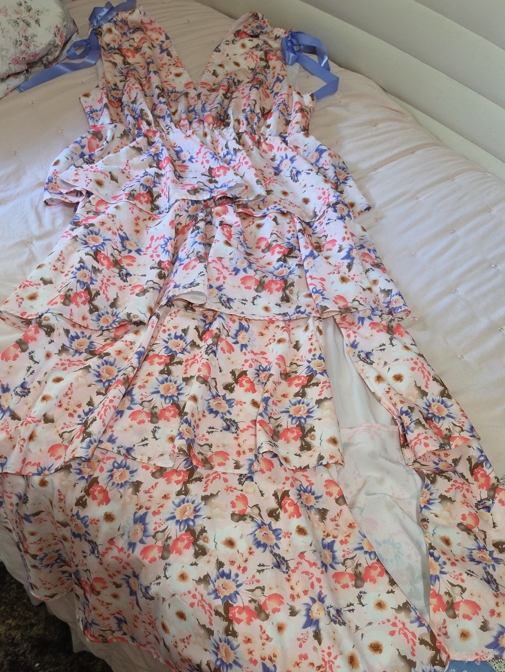 Floral Dress With V Cut And Ribbon Shoulders